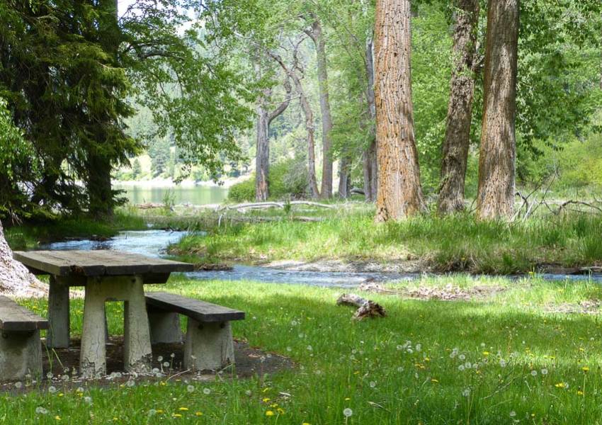 wallowa lake riverside d u
