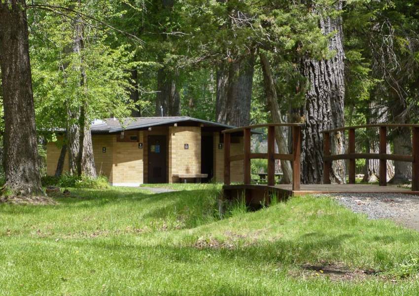 wallowa lake riverside d u